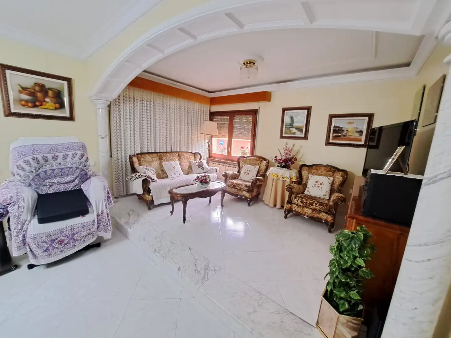 Sala de estar de Casa o chalet en venta en Breda con Aire acondicionado, Calefacción y Jardín privado