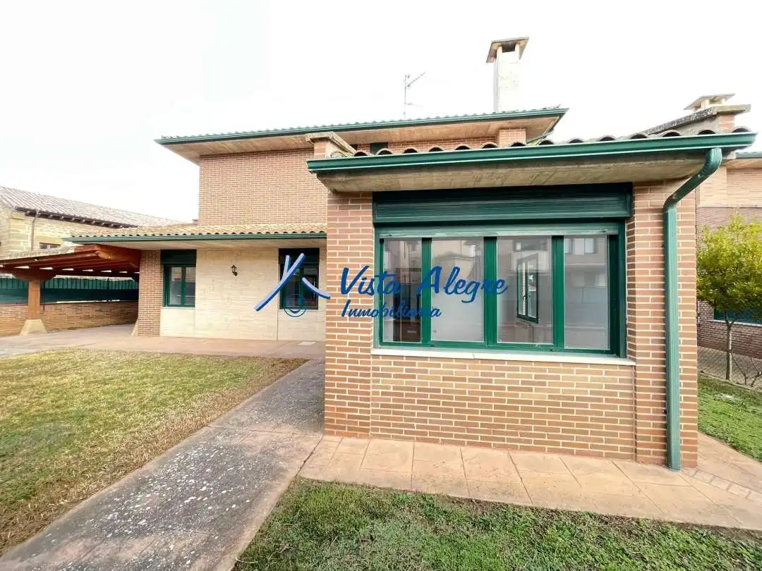 Villa mit Garten zum Verkauf in Calle Oriente, imagen 4
