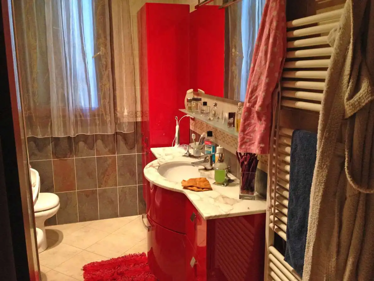 Bathroom of Flat for sale in Lleida