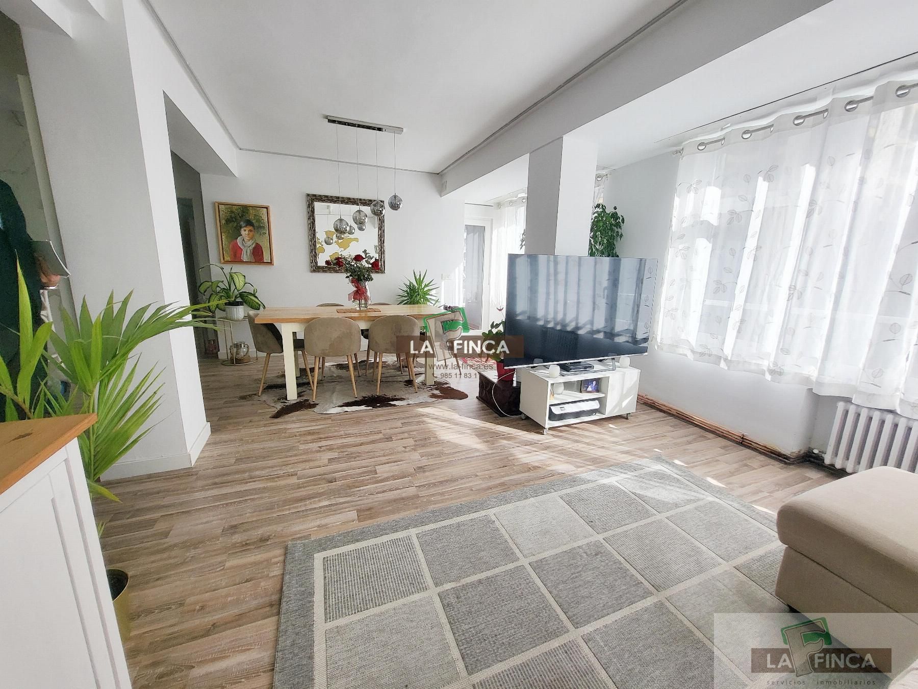 Pis en venda a Salesas - Foncalada - Campoamor, Centro - Casco Histórico