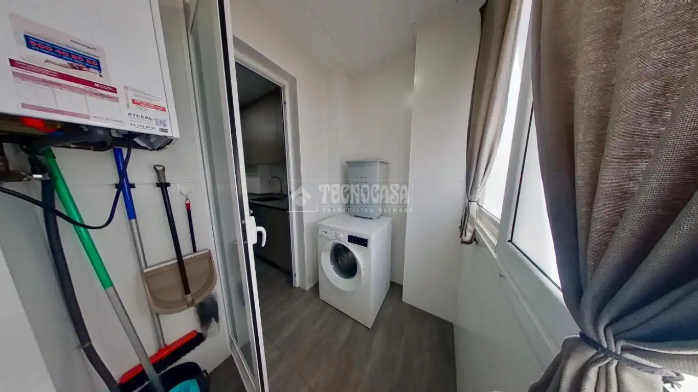 Habitación de Piso en venta en Sabadell con Aire acondicionado