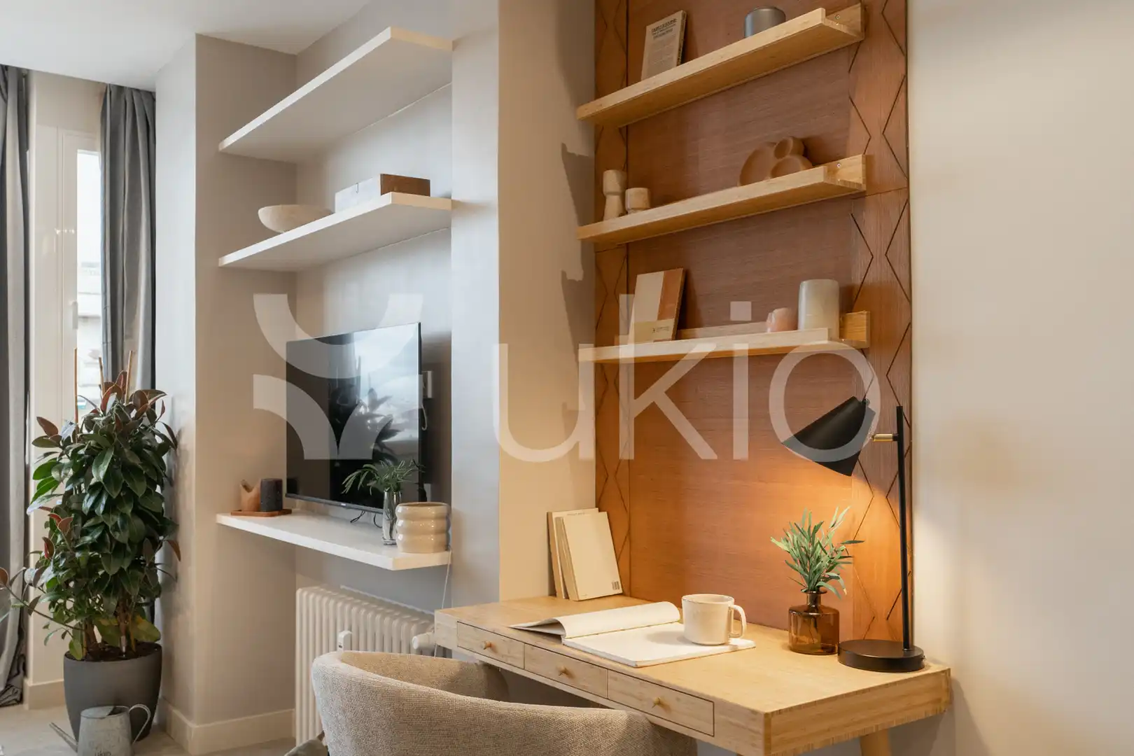 Sala d'estar de Apartament de lloguer en Madrid amb Aire condicionat, Calefacció i Moblat