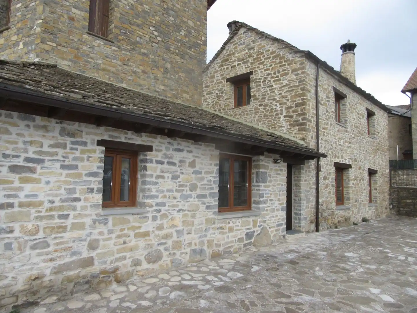 Vista exterior de Casa o chalet en venta en Castiello de Jaca con Calefacción, Jardín privado y Terraza