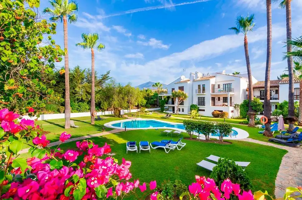 Jardín de Ático en venta en Marbella con Aire acondicionado, Terraza y Trastero