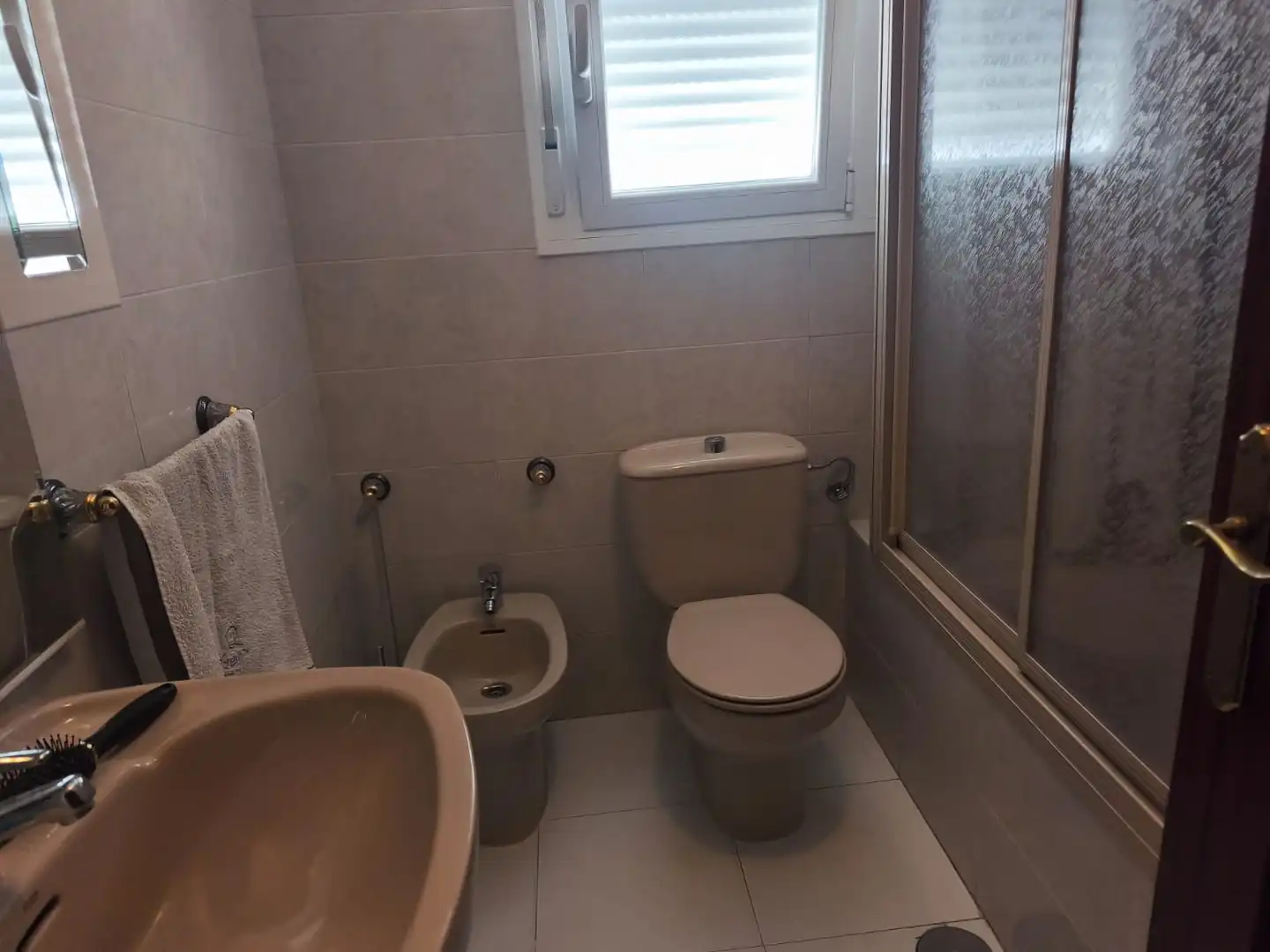 Bany de Pis per a compartir en Fuenlabrada amb Calefacció, Parquet i Terrassa