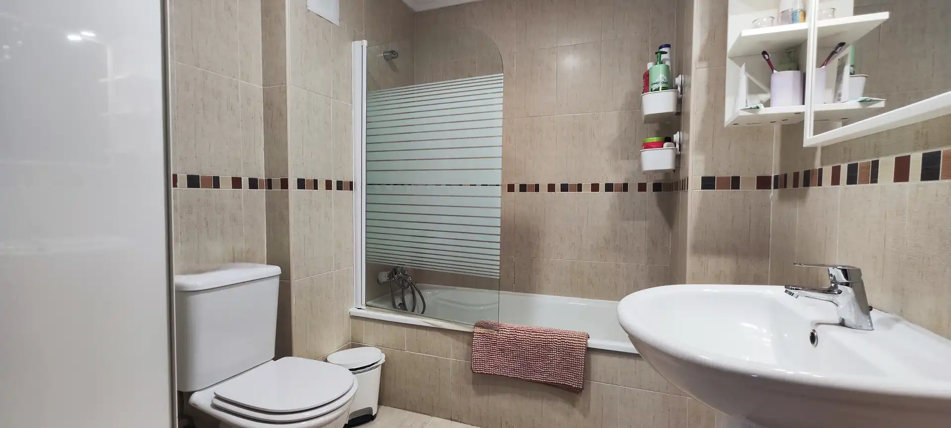 Bathroom of Flat for sale in Seseña  with Private garden, Terrace and Storage room