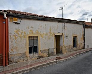 Vista exterior de Casa adosada en venda en Olmedo