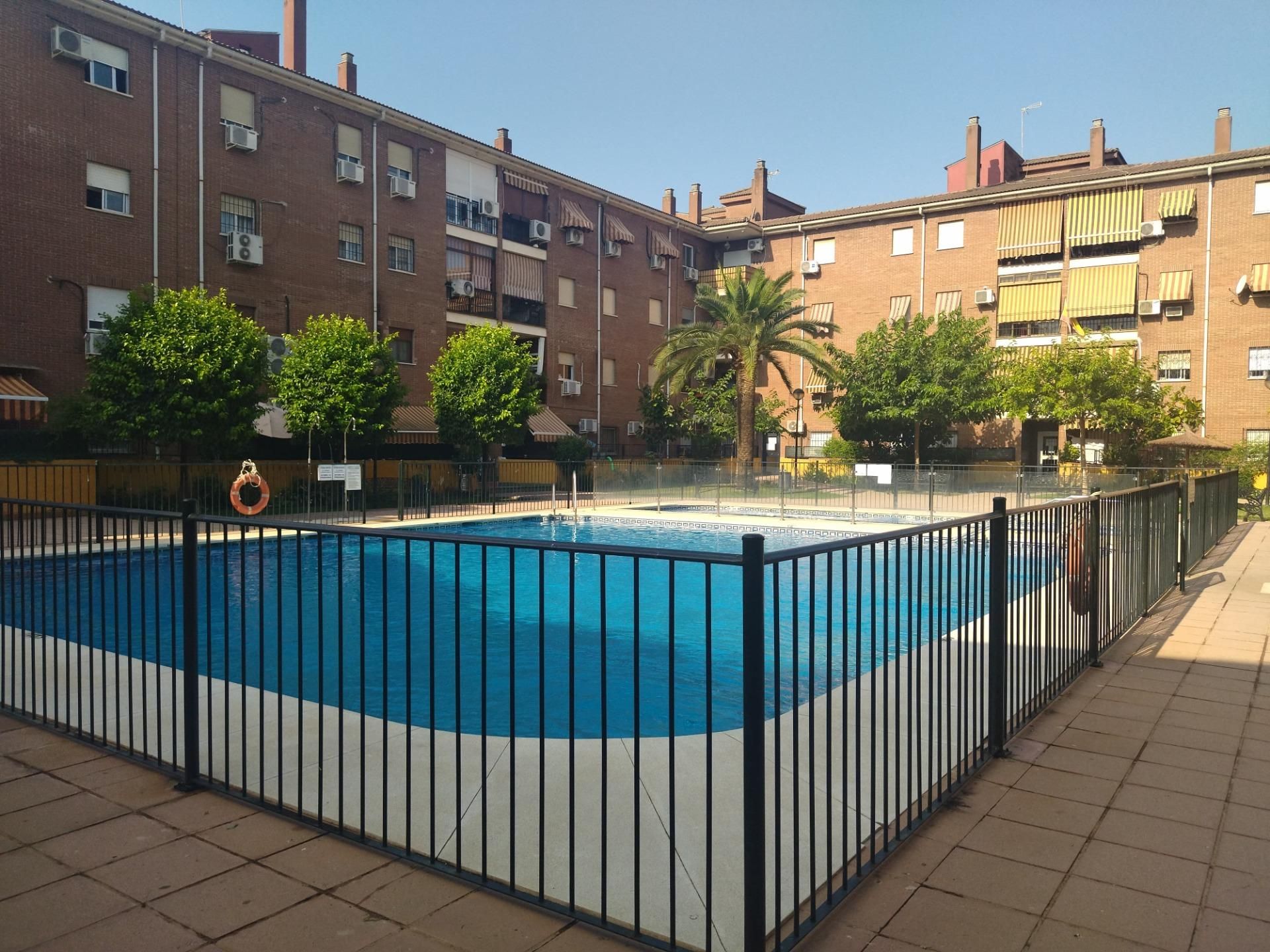 Piscina de Pis en venda en  Córdoba Capital amb Terrassa i Piscina comunitària