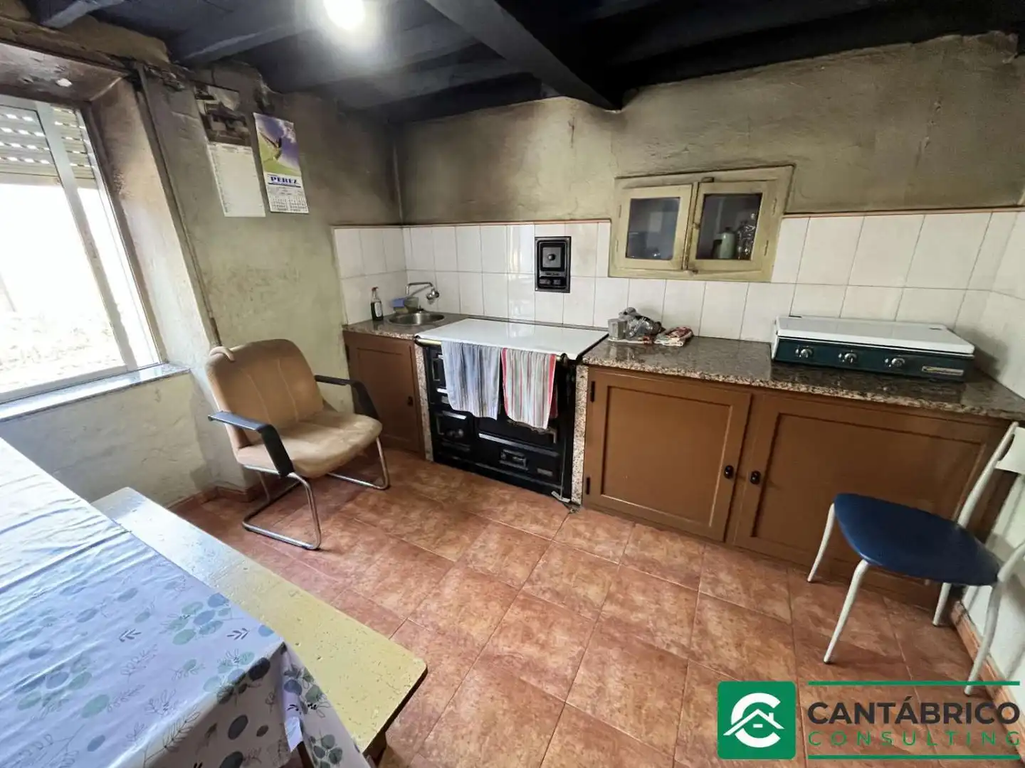 Cuina de Casa o xalet en venda en Villayón amb Moblat