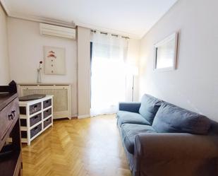 Bedroom of Flat to rent in  Madrid Capital  with Air Conditioner