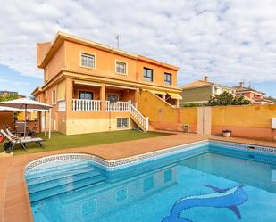 Swimming pool of Single-family semi-detached for sale in Torrevieja  with Air Conditioner, Heating and Private garden