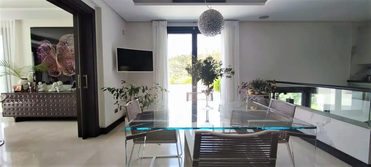 Comedor de Casa o chalet en venta en Benahavís con Aire acondicionado, Jardín privado y Terraza