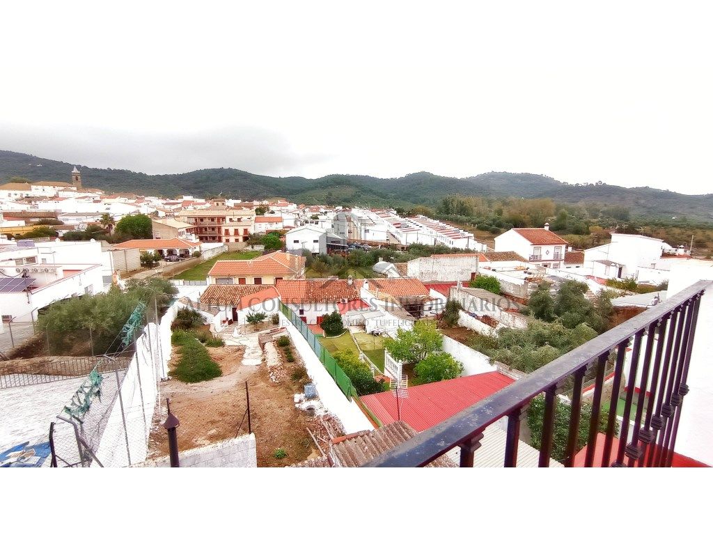 Exterior view of Houses for sale in El Pedroso