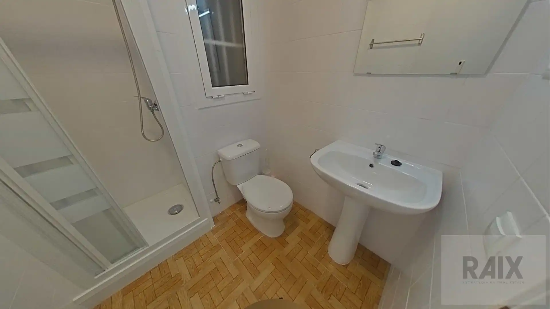 Bany de Pis en venda en Sabadell