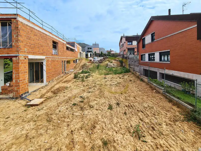 Residencial en venda en Oviedo 