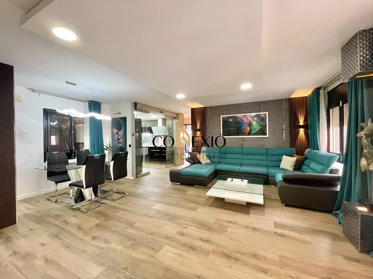 Living room of Flat for sale in Banyoles  with Furnished