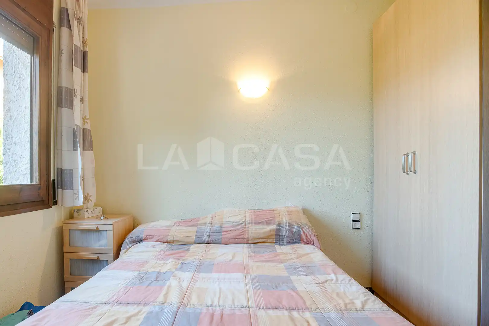 Dormitori de Casa o xalet en venda en Llinars del Vallès amb Jardí privat, Forn i Internet
