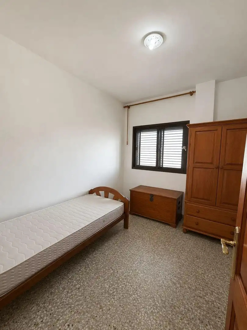 Dormitori de Casa adosada en venda en San Sebastián de la Gomera amb Terrassa i Moblat