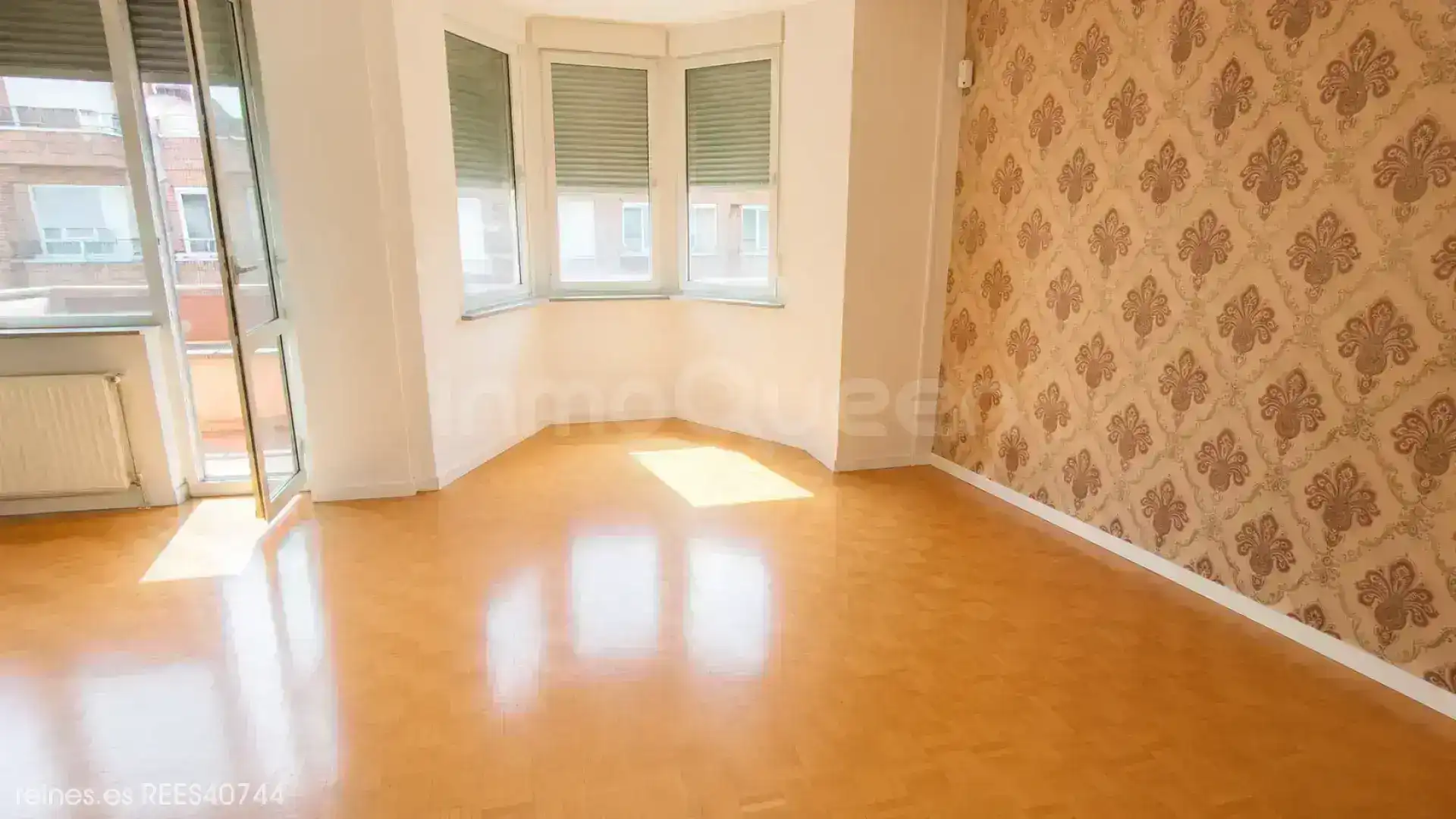 Sala de estar de Piso en venta en Torrelavega  con Calefacción, Terraza y Amueblado