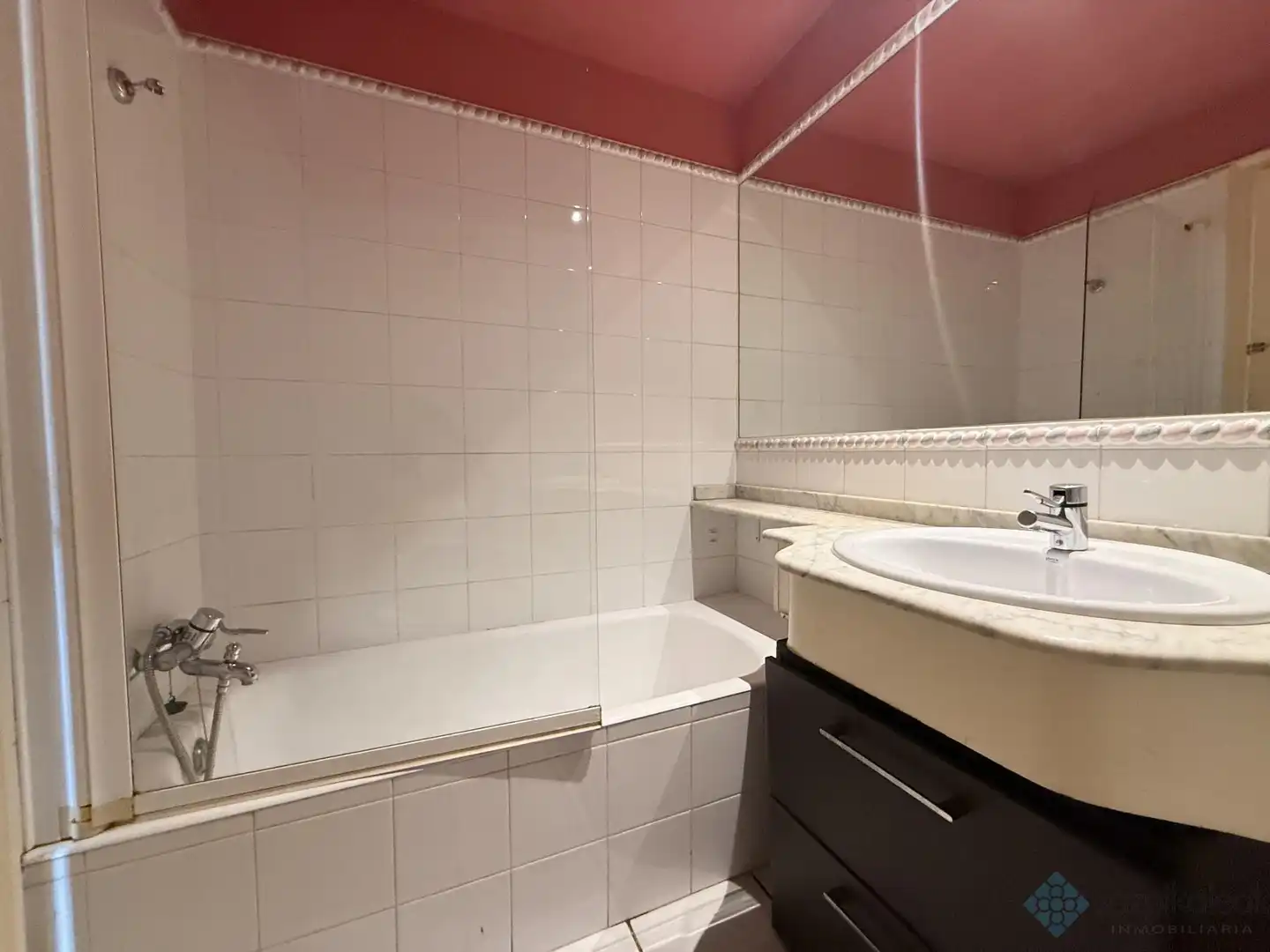 Bathroom of Flat for sale in Bilbao   with Heating