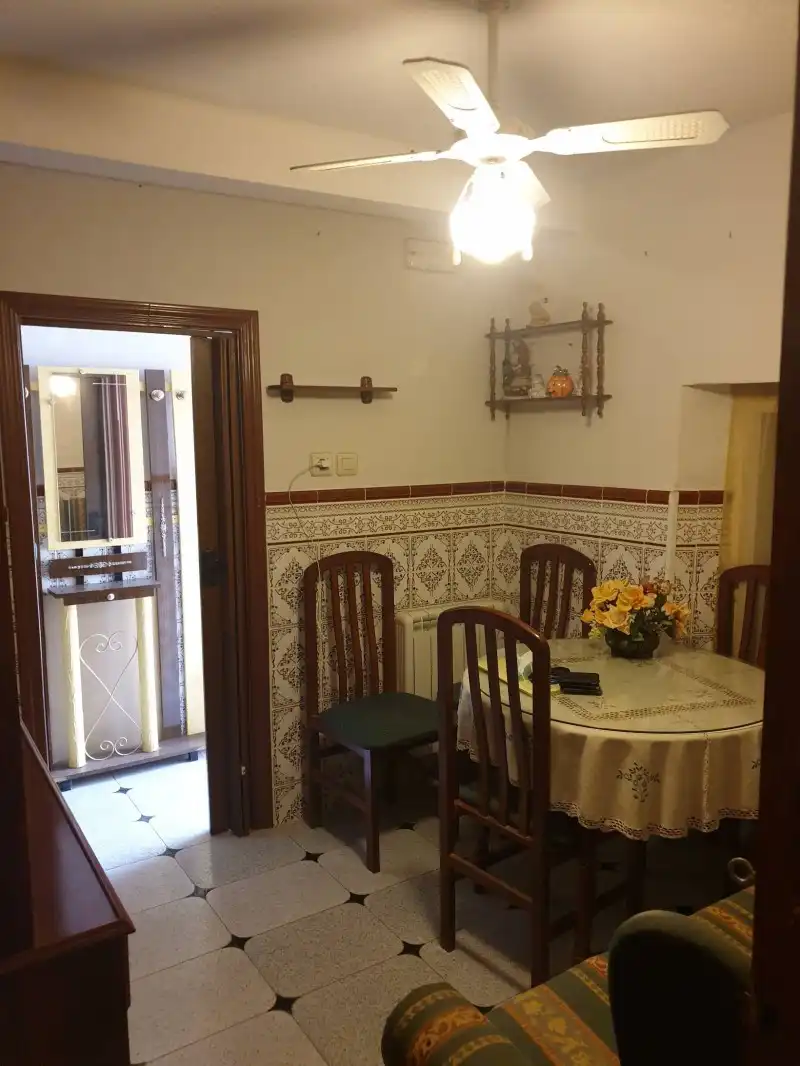 Menjador de Casa o xalet en venda en Serradilla amb Aire condicionat, Jardí privat i Traster