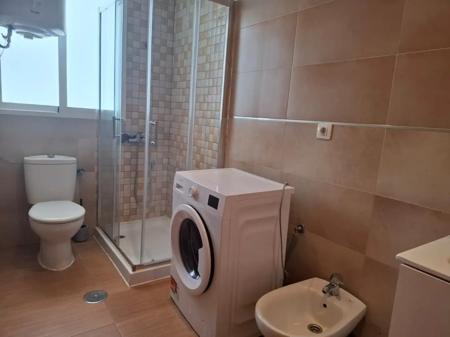 Baño de Piso en venta en Gualchos con Terraza y Amueblado