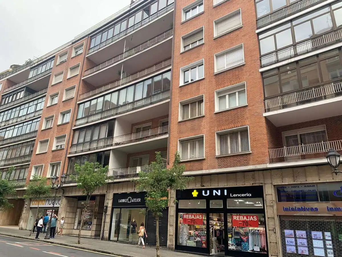 Vista exterior de Piso en venta en Bilbao  con Calefacción, Terraza y Trastero
