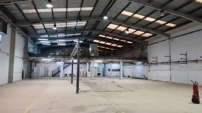 Nave industrial in vendita a Avinguda dels Transports, imagen 3