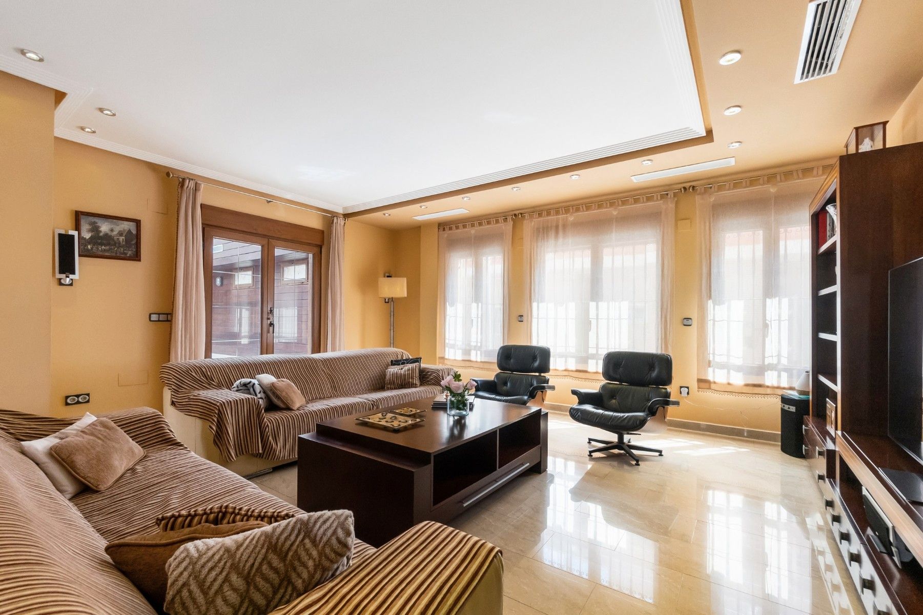 Living room of House or chalet for sale in Orihuela  with Air Conditioner, Private garden and Terrace