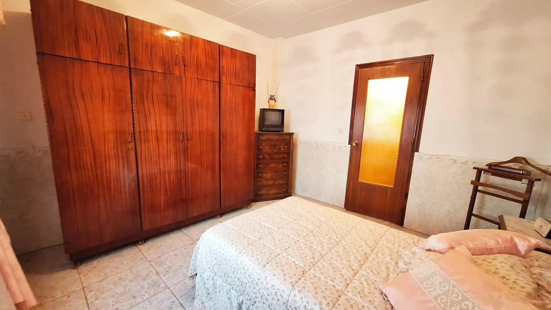 Dormitori de Casa o xalet en venda en Córdoba amb Terrassa i Traster
