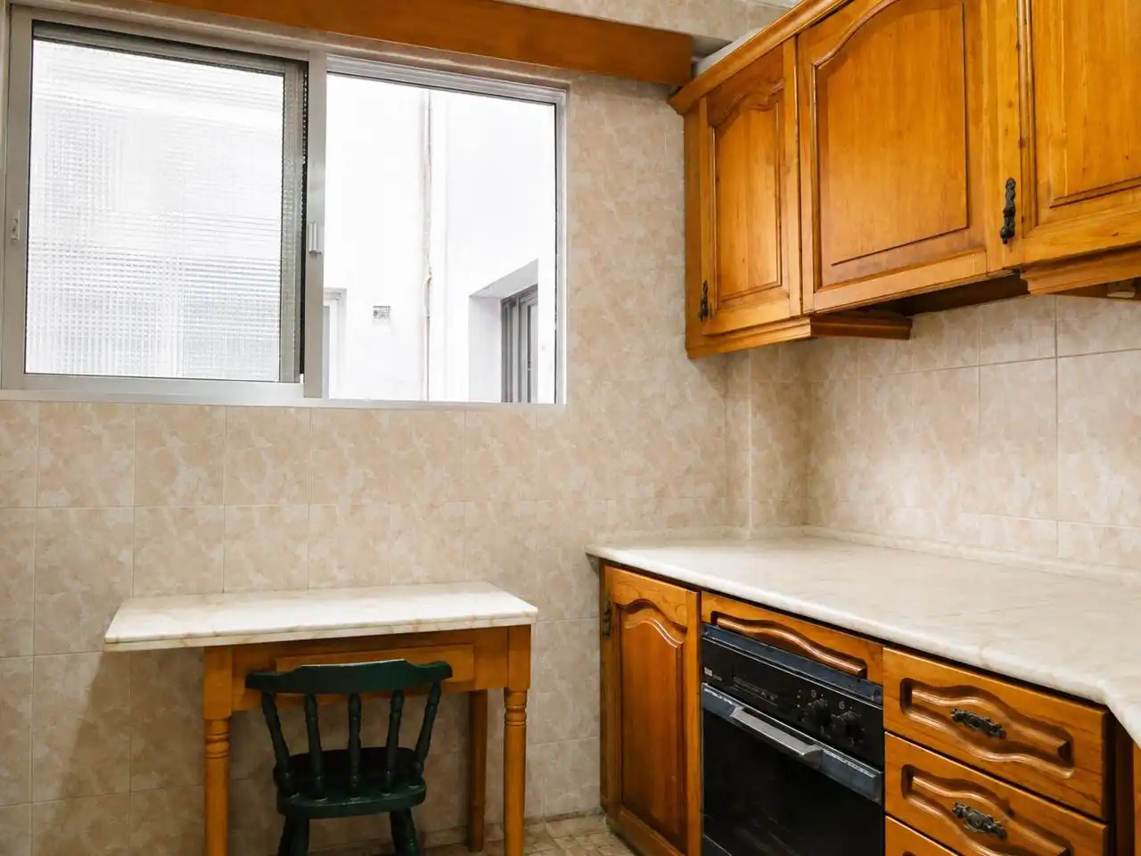 Cocina de Planta baja en venta en San Juan de Aznalfarache con Trastero y Amueblado