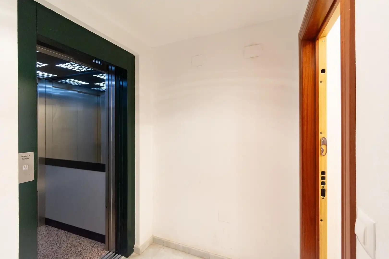 Piso en venta en Cartagena con Aire acondicionado, Terraza y Trastero
