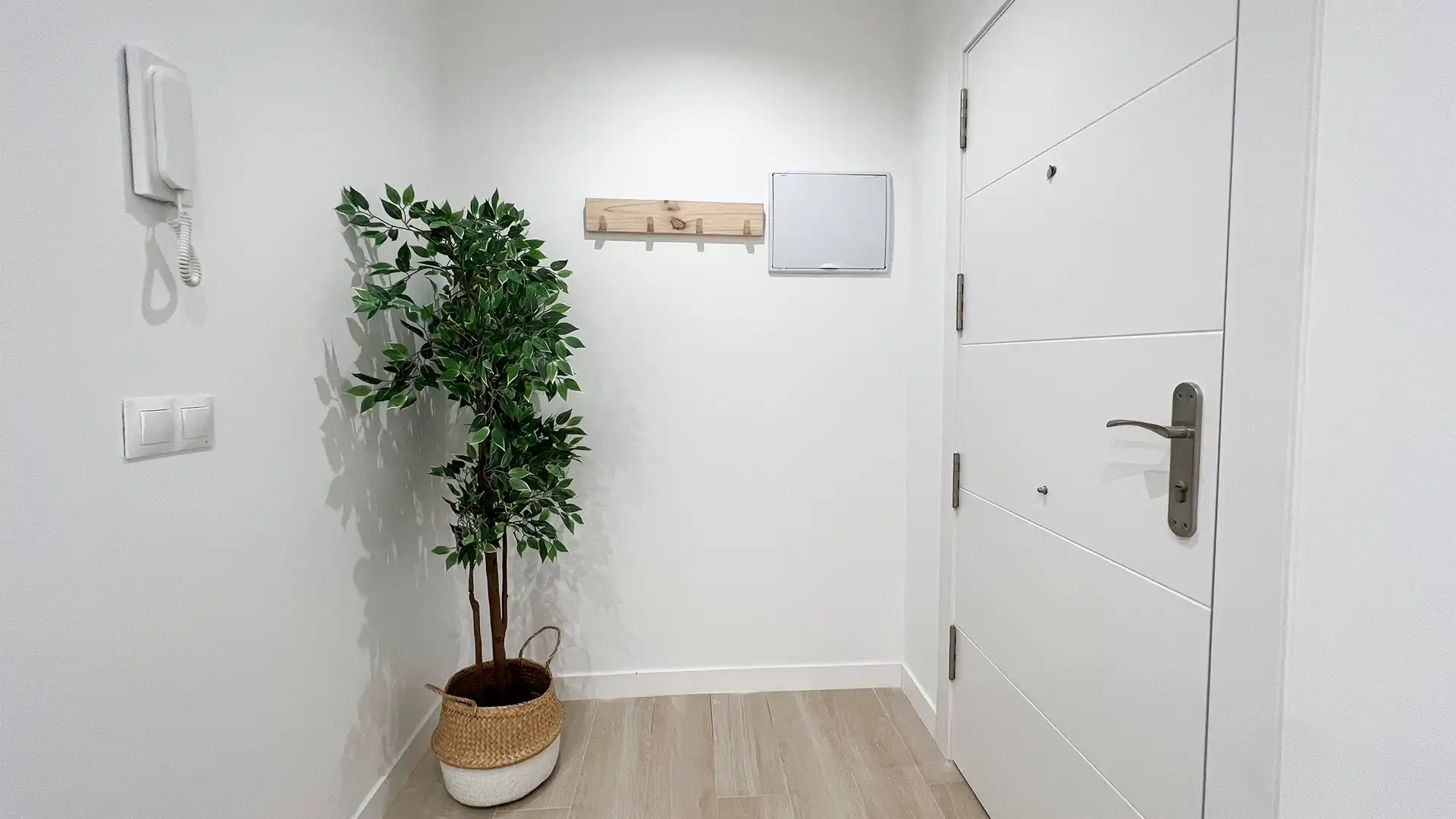 Flat for rent in Madrid  with Heating, Furnished and Oven