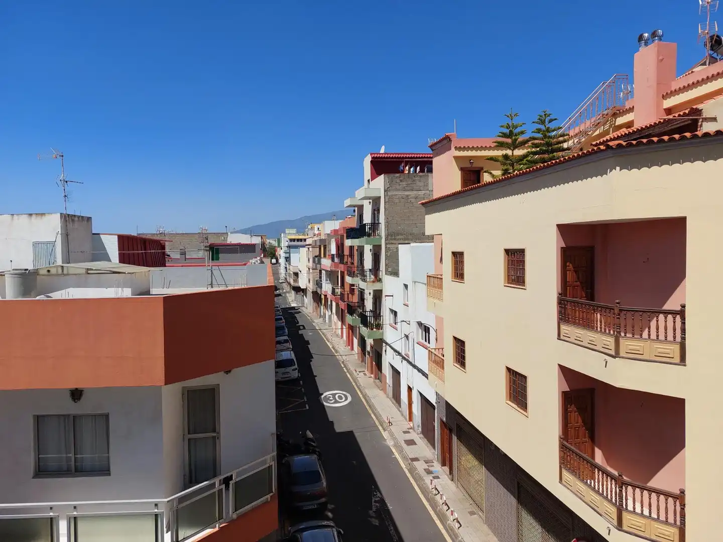 Außenansicht von Wohnung zum Verkauf in San Cristóbal de la Laguna mit Balkon