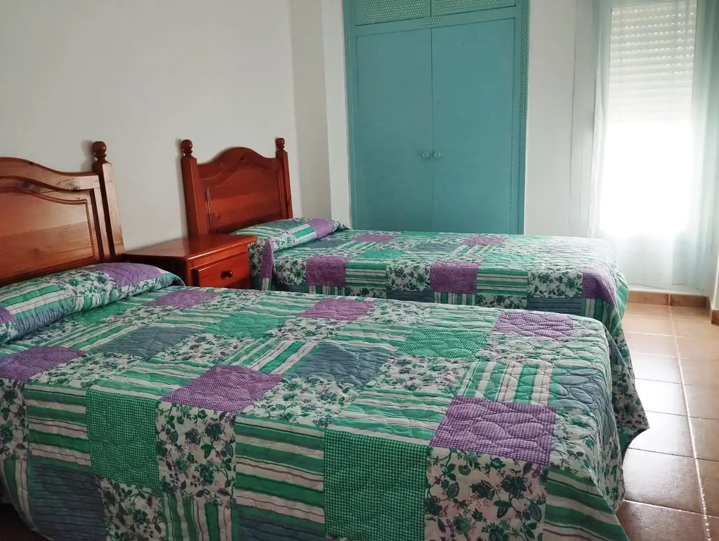Habitación de Apartamento de alquiler en Chiclana de la Frontera con Aire acondicionado y Amueblado