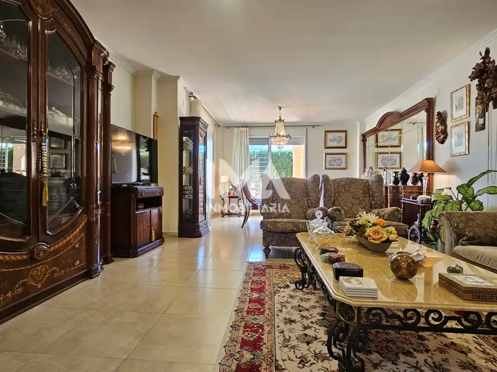 Sala d'estar de Casa o xalet en venda en Bétera amb Aire condicionat, Calefacció i Jardí privat