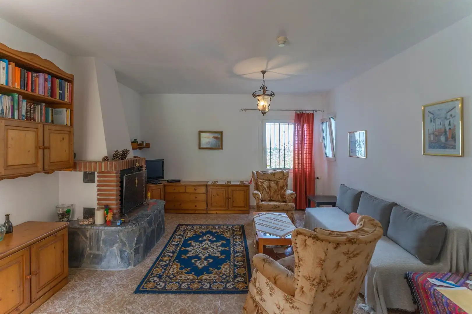 Wohnzimmer von Haus oder Chalet zum Verkauf in Alhaurín El Grande mit Klimaanlage, Privatgarten und Terrasse
