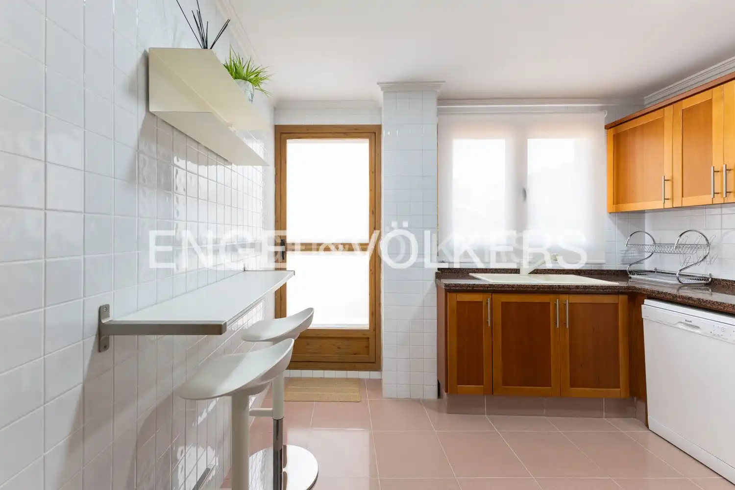Cocina de Dúplex de alquiler en Alzira con Aire acondicionado, Calefacción y Terraza