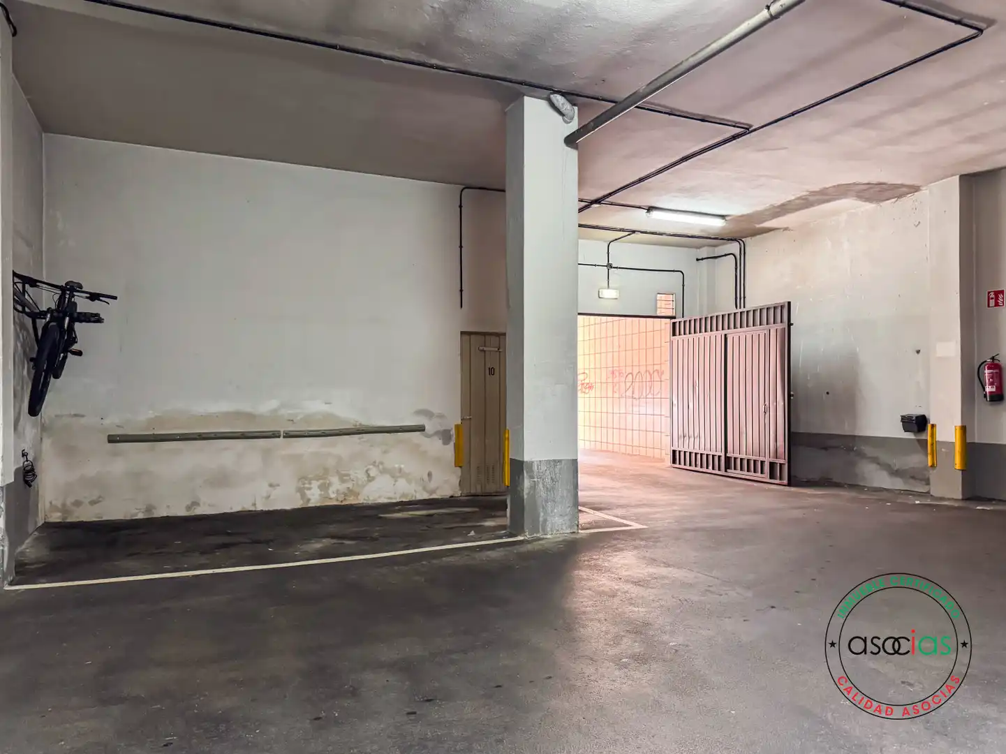 Parkplatz von Wohnung zum Verkauf in Gijón  mit Heizung, Parkett und Abstellraum