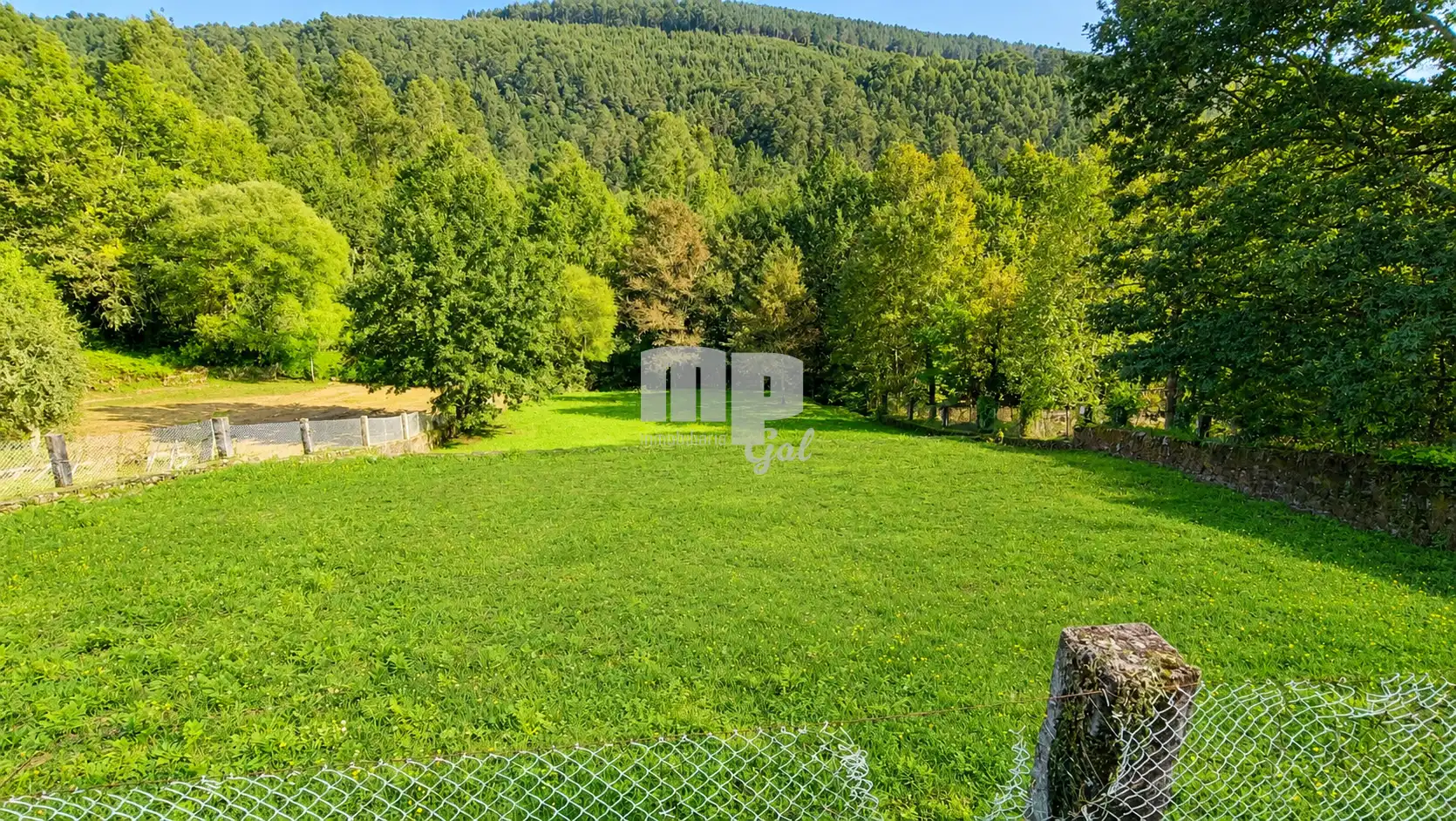 Country homes for sale in Pazos de Borbén  with Storage room