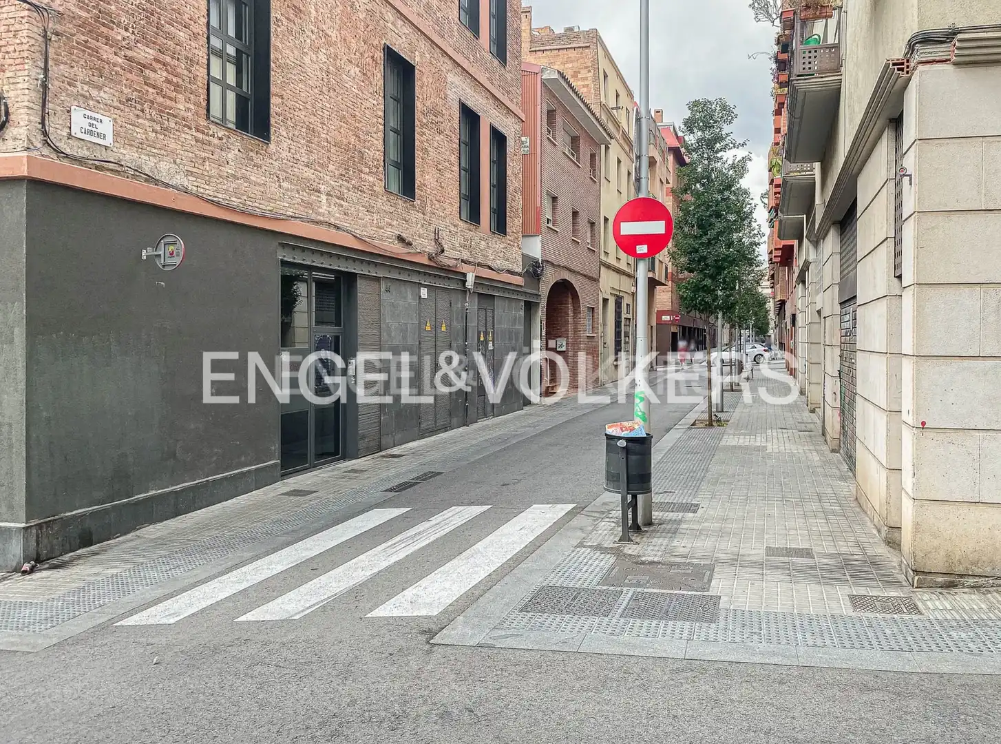 Exterior view of Flat for sale in Barcelona  with Air Conditioner and Heating