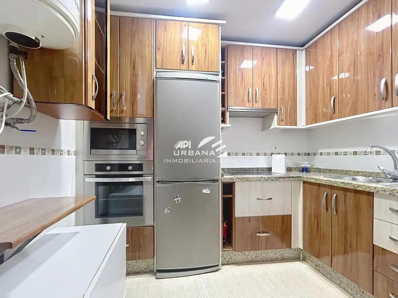 Cocina de Planta baja en venta en Lucena con Aire acondicionado y Amueblado