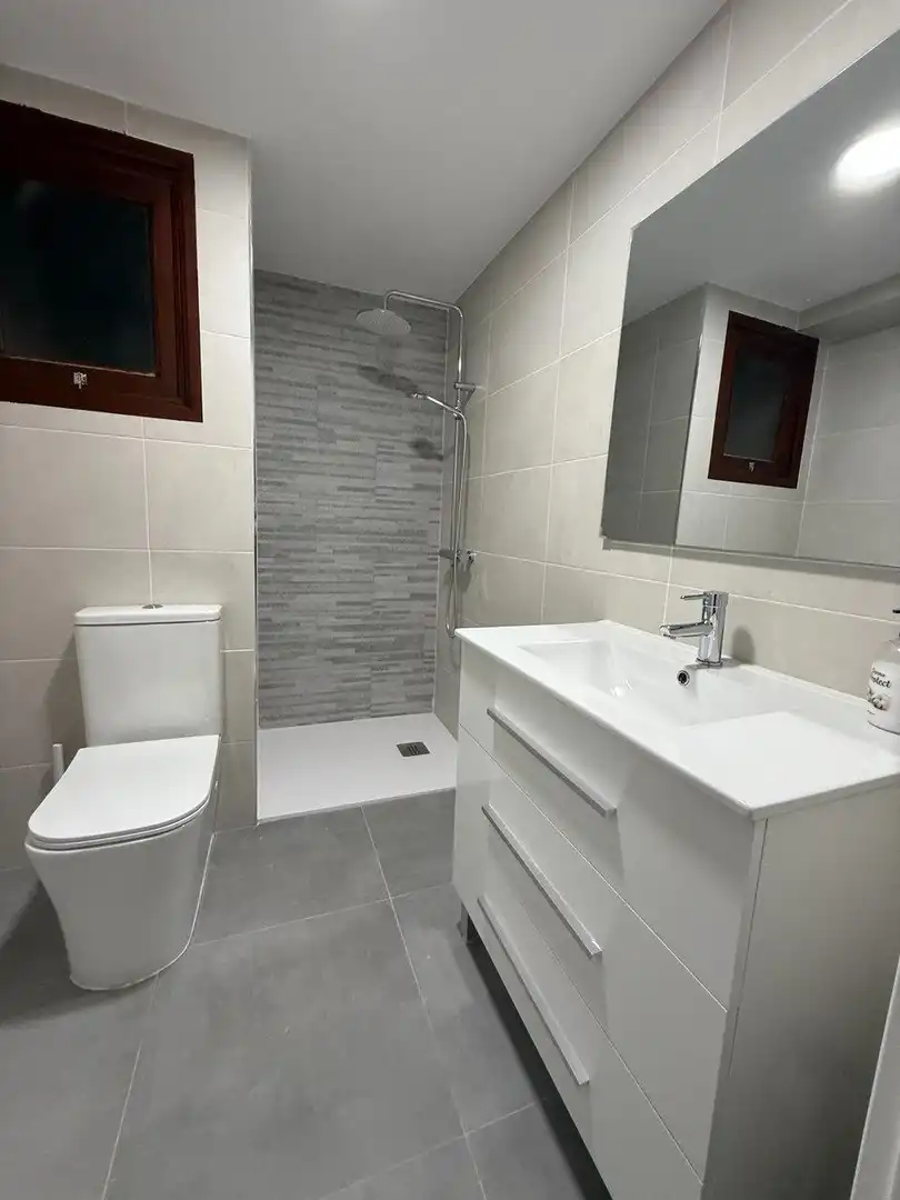 Bany de Apartament en venda en Tavernes de la Valldigna amb Balcó