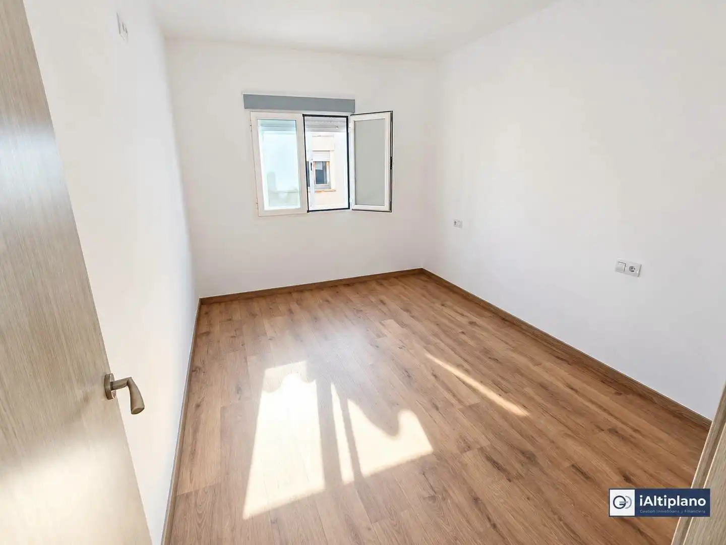 Piso con terraza en venta en Baza, imagen 5
