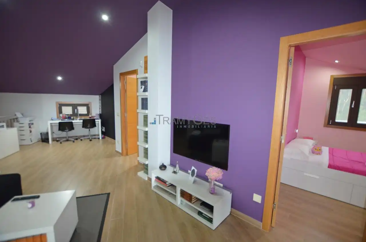 Sala de estar de Casa o chalet en venta en Tui con Calefacción, Jardín privado y Terraza
