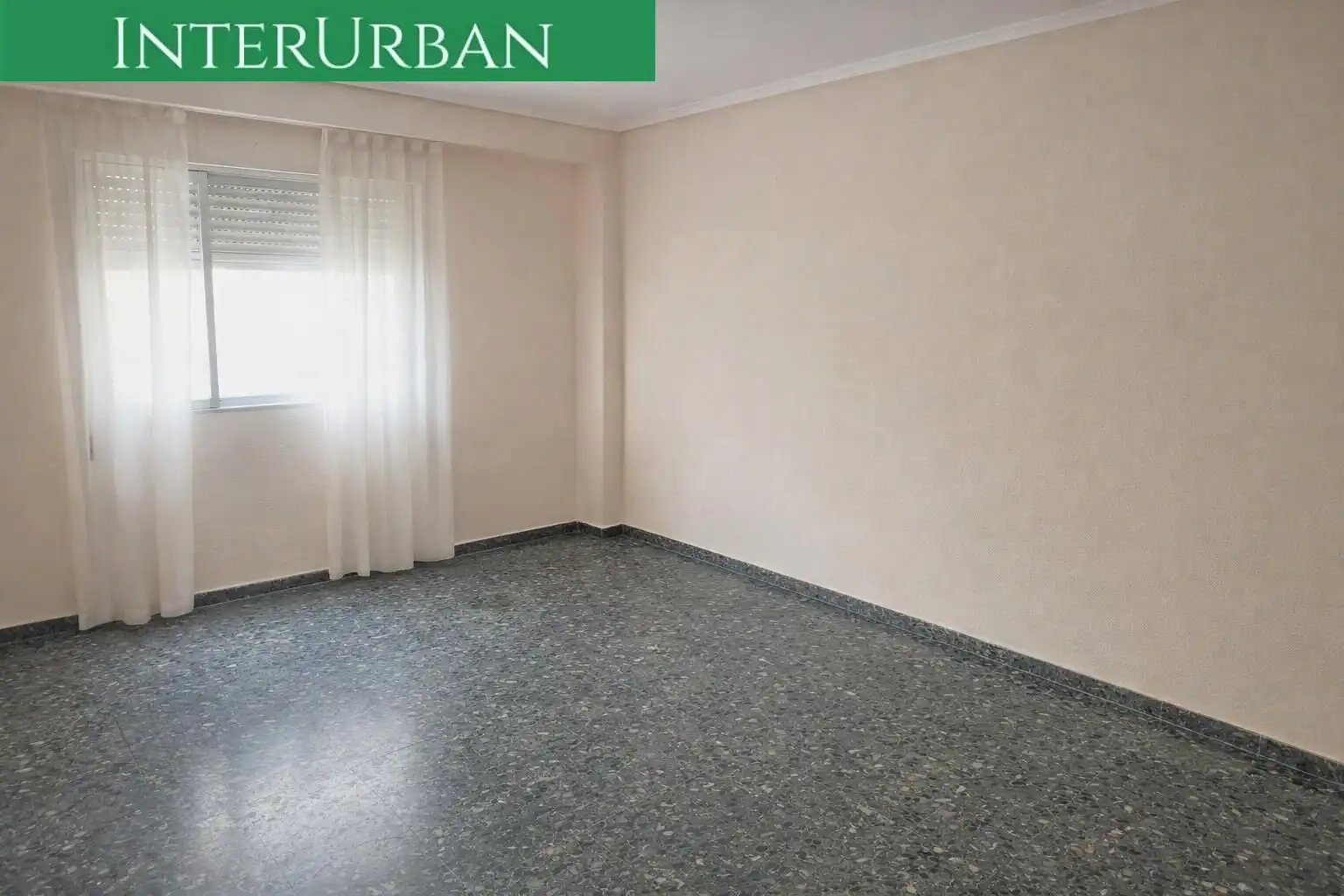 Habitación de Piso en venta en Benissanó con Terraza y Balcón