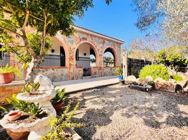 Casa amb piscina en venda a Carrer BASSA DE L'ESPINAL