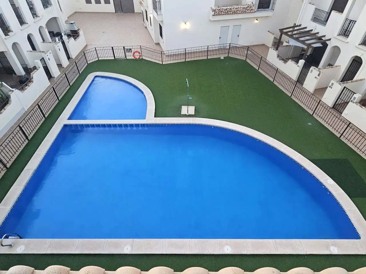 Piscina de Casa o chalet en venta en San Pedro del Pinatar con Terraza y Piscina comunitaria