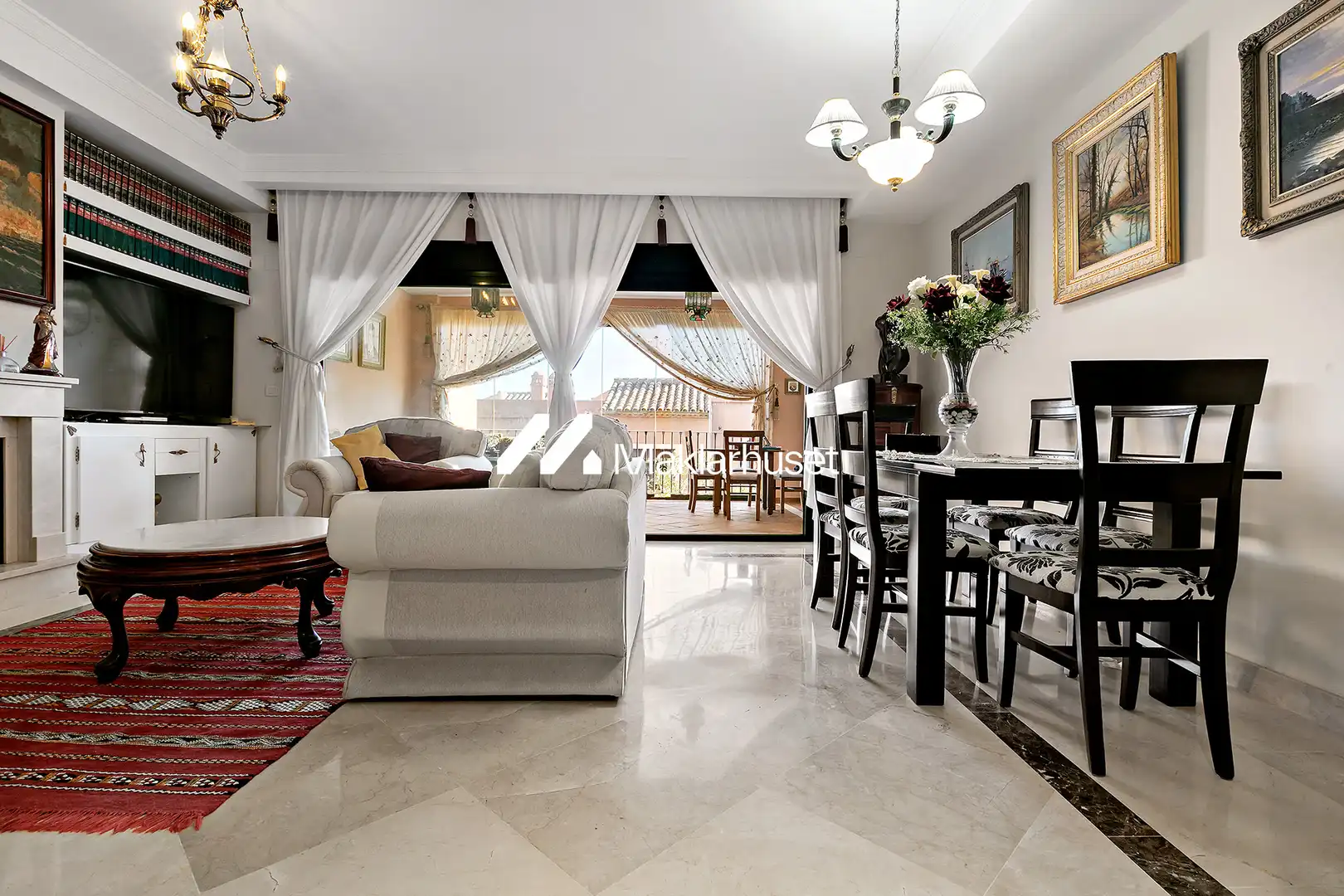 Dining room of Detached homes for sale in Estepona
