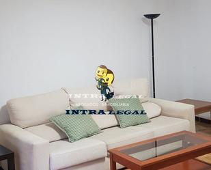 Living room of Flat to share in Salamanca Capital  with Heating, Terrace and Furnished